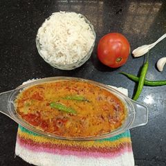 A picture of Garlic tadka dal.