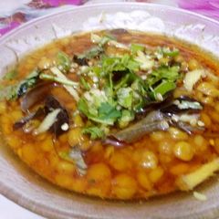 A picture of Chana ki daal dhaba style.