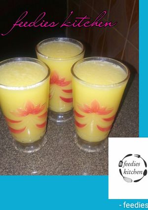 A picture of Pineapple and ginger.