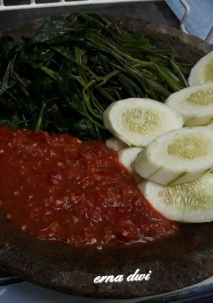 Foto resep Brambang asem kangkung / plecing jawa