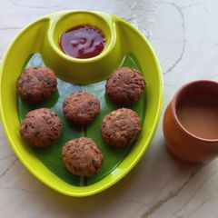 A picture of Leftover Poha Tikki.