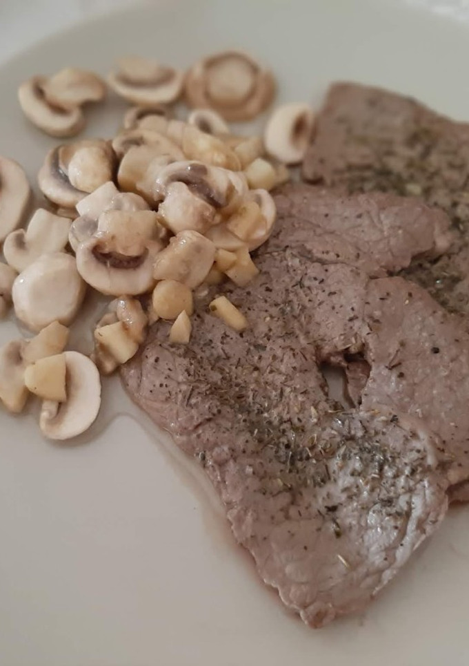 Una foto de Filete de ternera con champiñones