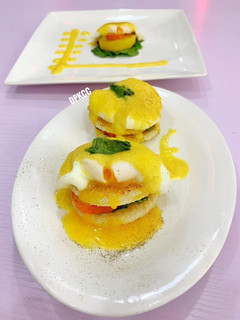 A picture of Hollandaise Sauce.