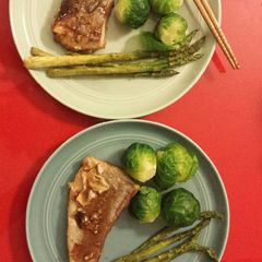 A picture of Honey Garlic Salmon.