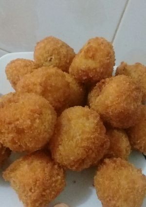 Foto resep Bola lenglap (ayam, keju kentang, wortel,)