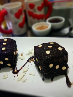 A picture of Dice cupcakes.