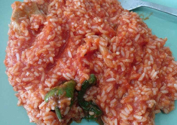 Arroz con tomate y panceta