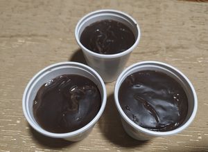 Una foto de Postre simil "Danette de Chocolate" caserito 😋 🍫