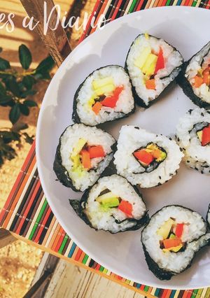 Una foto de Sushi Vegano Rápido y Fácil