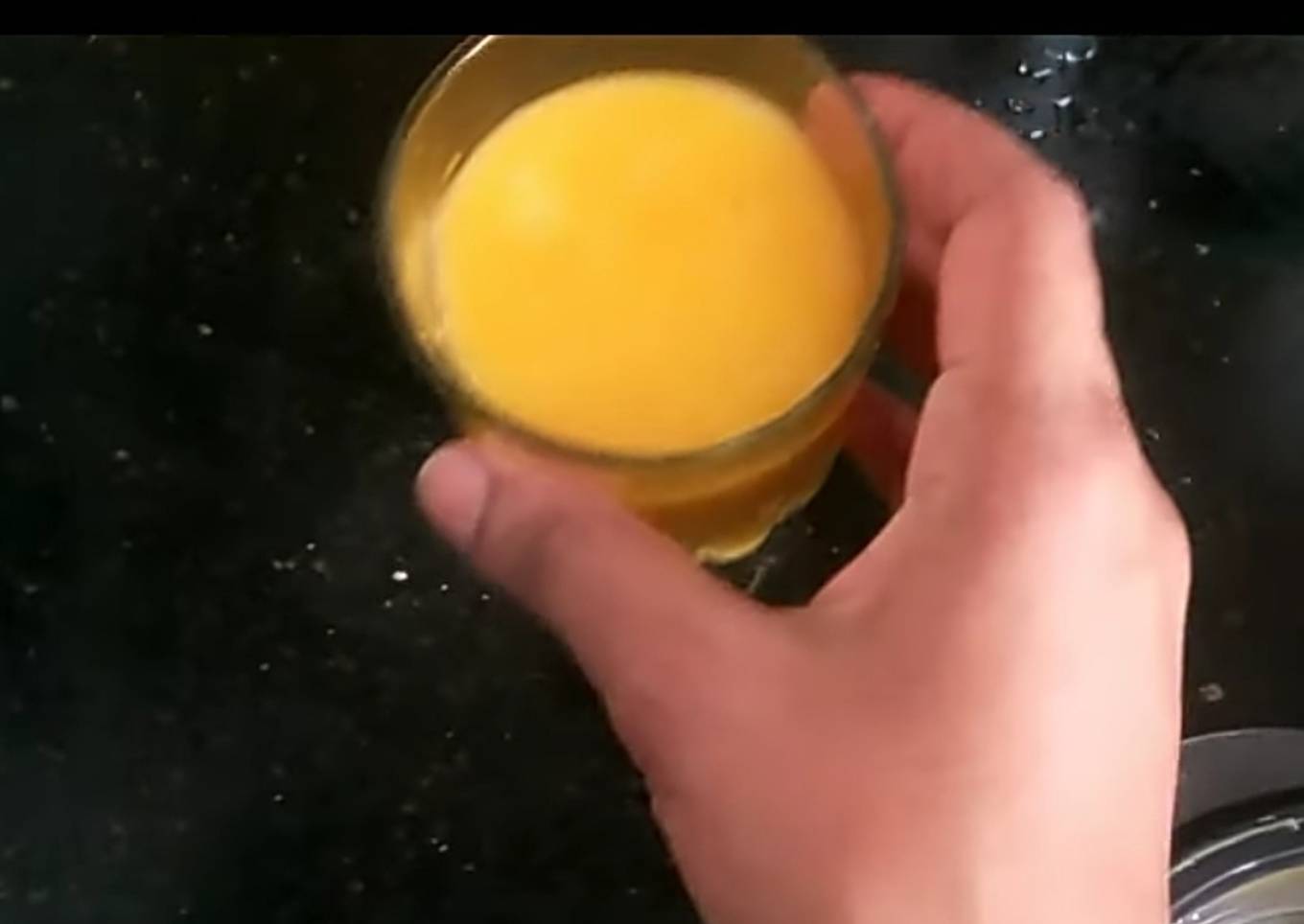 Creamy mango juice