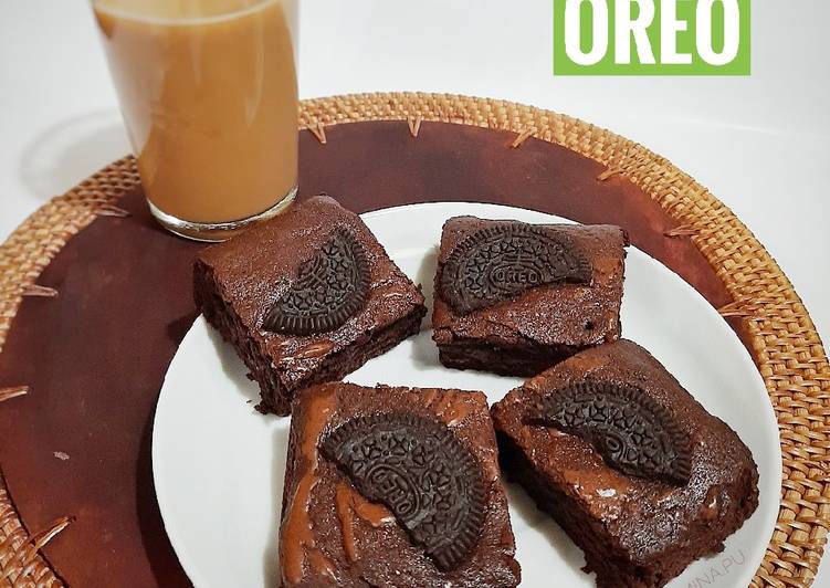 Resep Chewy Brownies Oreo (no mixer) yang Bisa Manjain Lidah