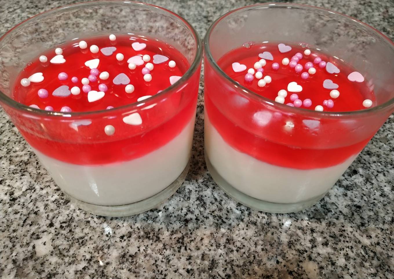 Postre de maizena y gelatina