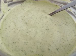 Una foto de Salsa de ajo-cilantro (fácil)