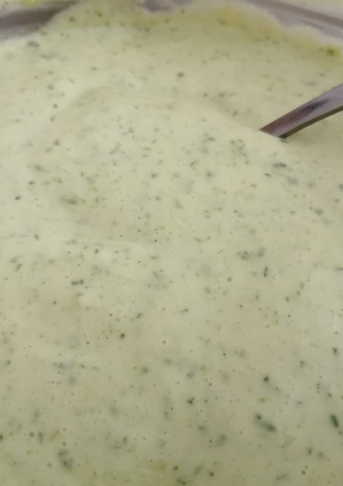Una foto de Salsa de ajo-cilantro (fácil)