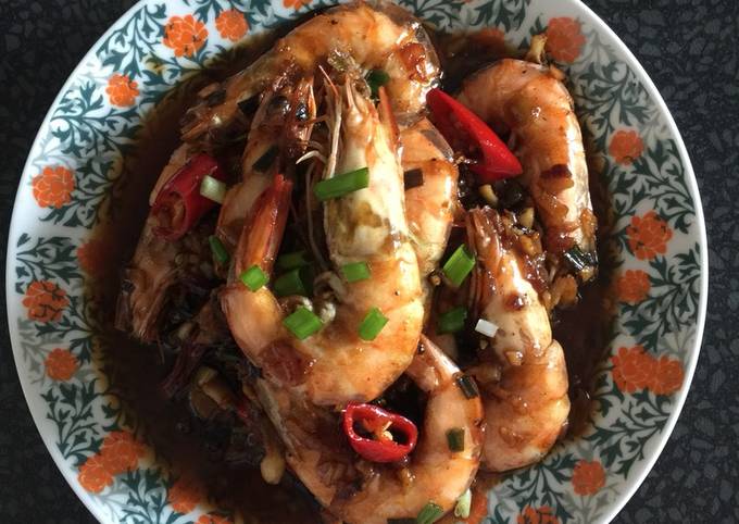 Har Lok (Cantonese prawn style)