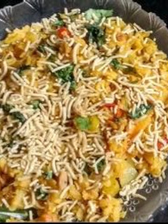 A picture of Onion Poha.