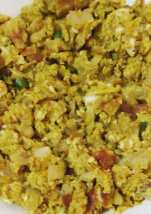 A picture of Scrambled Egg or Egg Bhurji.
