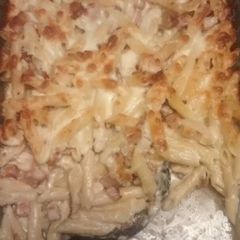 A picture of Cheesy Chicken Cordon Bleu Casserole.
