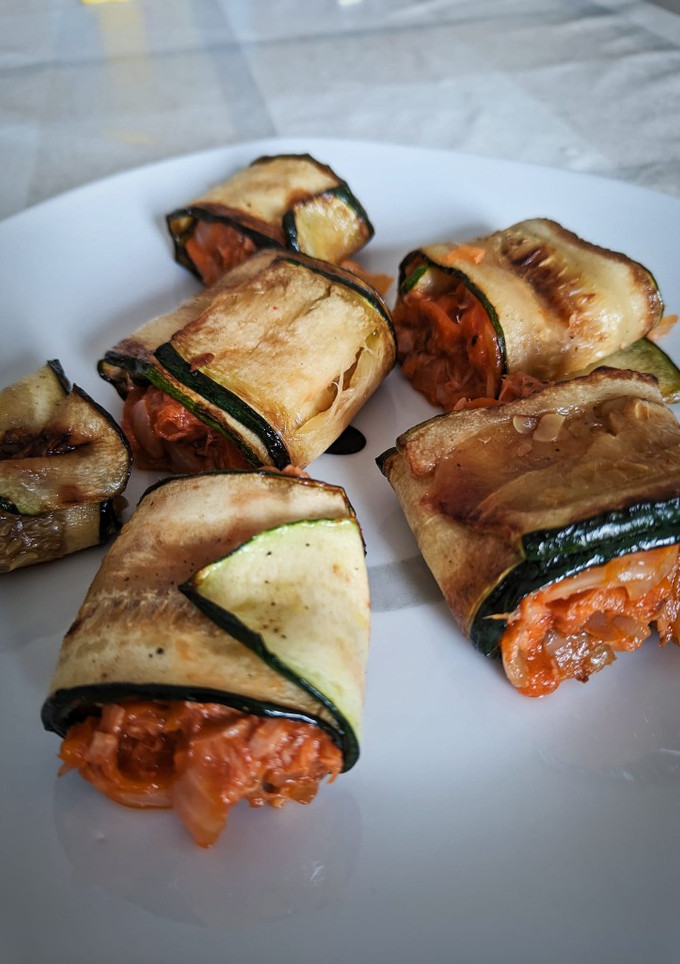 Una foto de Canelones de calabacín y atún