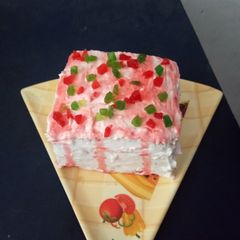 A picture of Bread pestry (tutty Fruti).