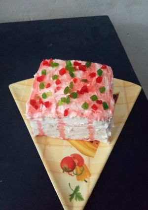 A picture of Bread pestry (tutty Fruti).