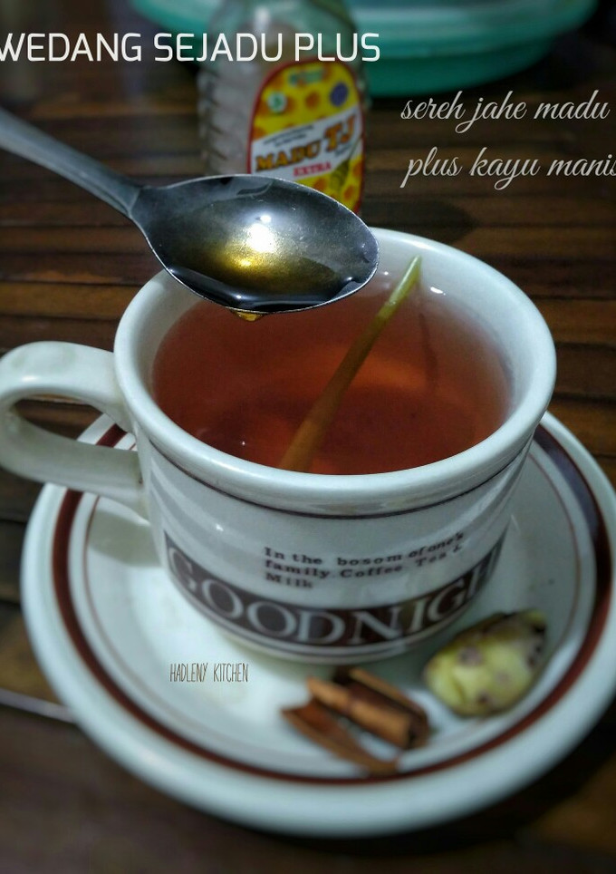 Foto resep Wedang Sejadu Plus (sereh jahe madu plus kayu manis)