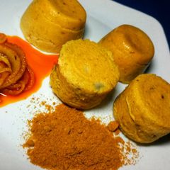 A picture of Tin moi moi.