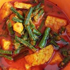รูปของ Sayur kacang panjang dan tempe..