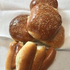 A picture of Fluffy buns for burgers and sandwiches.