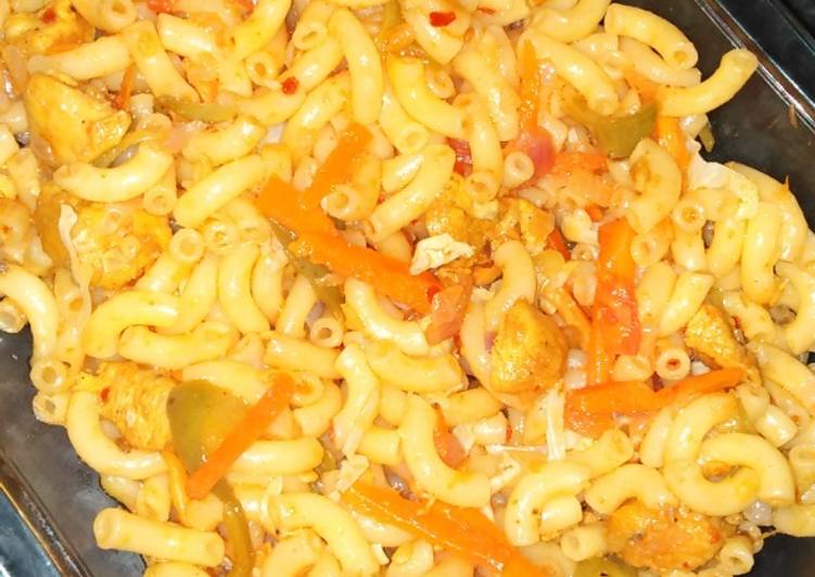 Step-by-Step Guide to Make Speedy Spicy chicken n vegetables macaroni