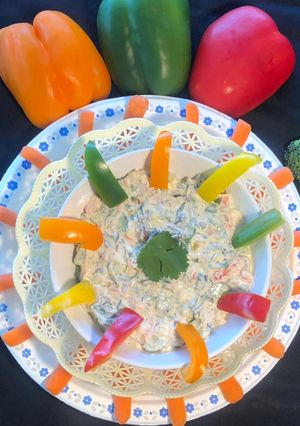 મેયો સલાડ (Mayo Salad Recipe In Gujarati) રેસીપી મુખ્ય ફોટો