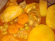 Una foto de estofado de pollo