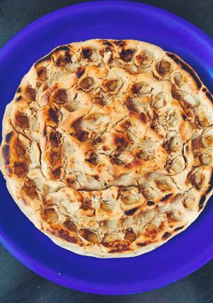 A picture of Rajasthani khoba roti.