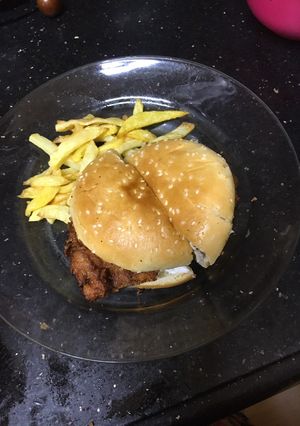 A picture of Zinger burger.