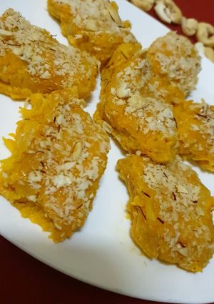A picture of Kesar Kaju Carrot Halwa.