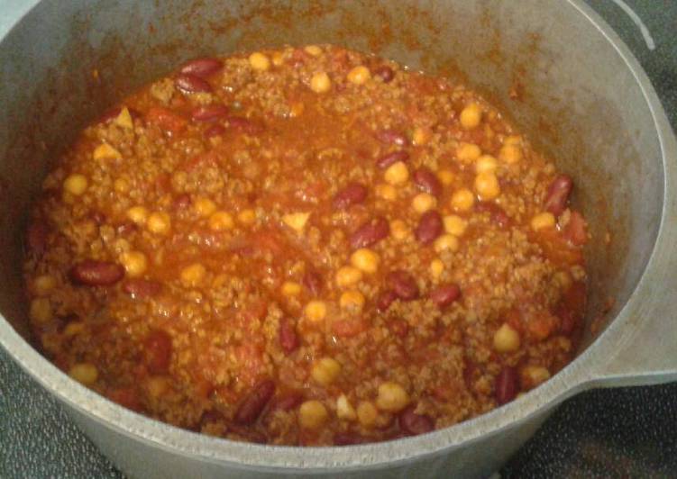 Homemade Cheesy Chili