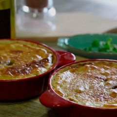 Meat pie with olive oil A picture of Meat pie with olive oil.