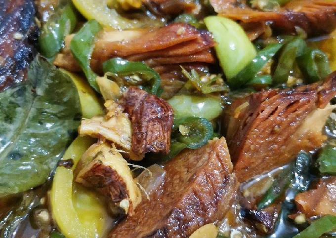 Oseng Tongkol Cabe Ijo foto resep utama