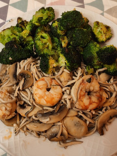 Una foto de Gulas mare i monti con brócoli