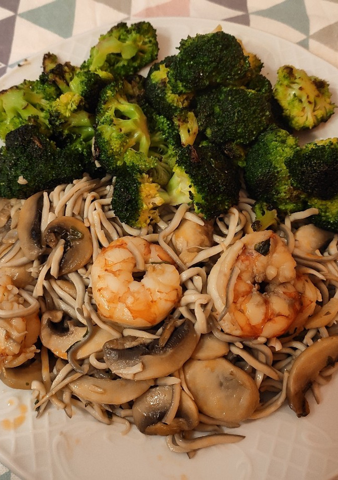 Una foto de Gulas mare i monti con brócoli