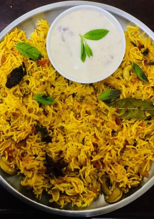 A picture of Tomato Pulao.