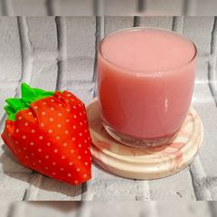 A picture of Cold milk drink/ Strawberry milk drink.