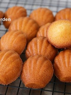簡單完美●檸檬蜂蜜瑪德蓮蛋糕 的食譜成品照片