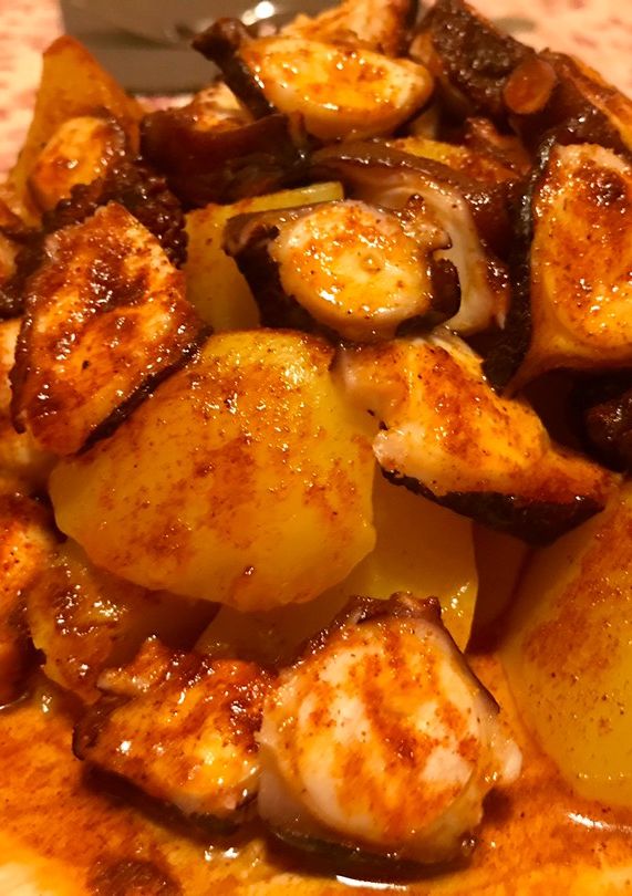 Una foto de Pulpo a la gallega