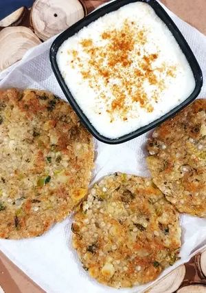 A picture of Sabudana Thalipeeth.