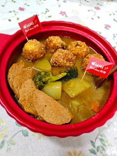 湯咖哩佐新鮪魚可樂丸(素食) 的食譜成品照片