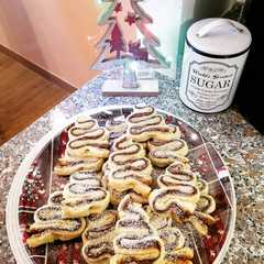 Foto di Alberelli di sfoglia e nutella 🎄
