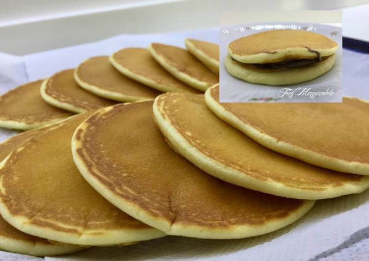 Steps to Prepare Fatto in casa Pancakes
