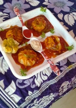 A picture of Maggi momos with gravy.