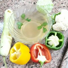 A picture of Vegetable stock.
